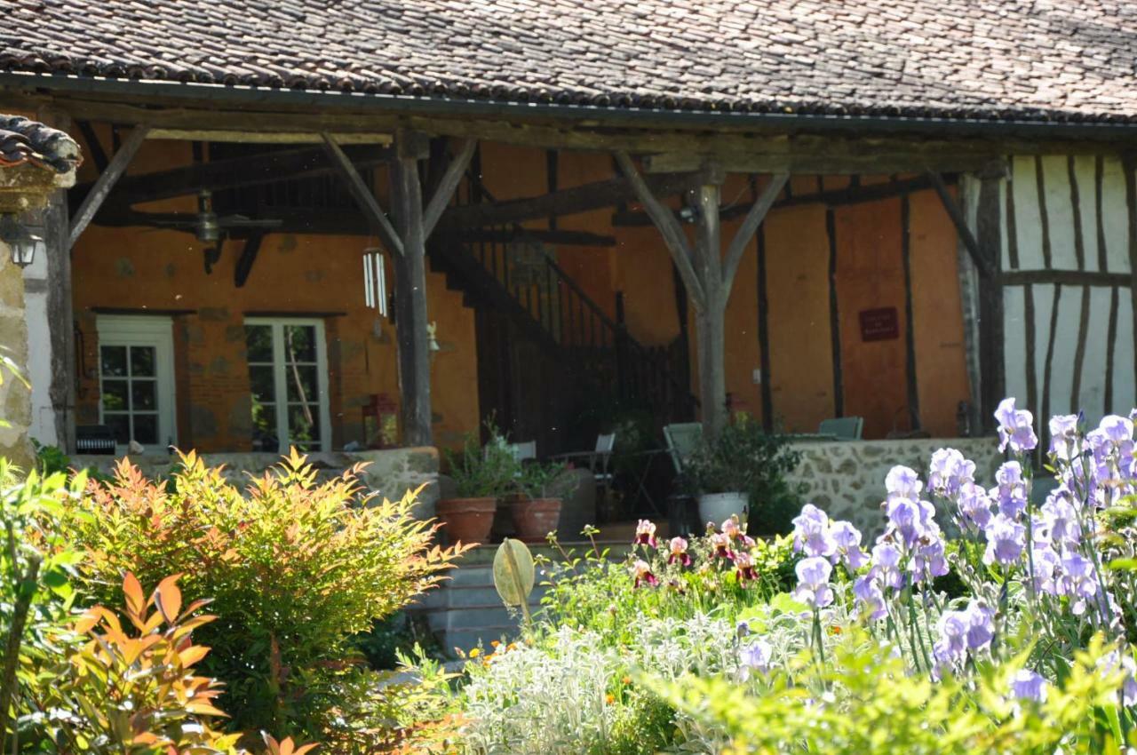 Hotel Domaine De Hongrie Nogaro Exterior foto